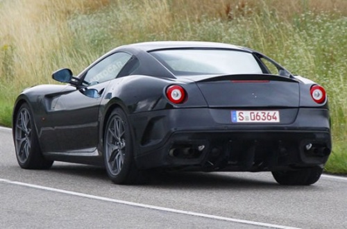 Папарацци рассекретили новый гибрид Ferrari Папарацци рассекретили новый гибрид Ferrari
