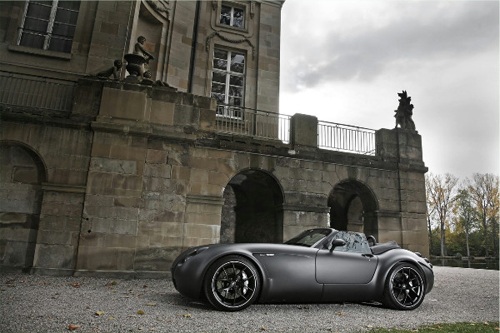Родстер Wiesmann MF5 превратили в bat-мобиль стоимостью $250,000 Родстер Wiesmann MF5 превратили в bat-мобиль стоимостью $250,000