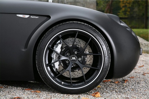 Родстер Wiesmann MF5 превратили в bat-мобиль стоимостью $250,000 Родстер Wiesmann MF5 превратили в bat-мобиль стоимостью $250,000