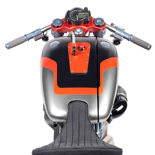 Мода на ретро: Легендарный байк Harley-Davidson стилизовали под 20-ые годы. ФОТО Мода на ретро: Легендарный байк Harley-Davidson стилизовали под 20-ые годы. ФОТО