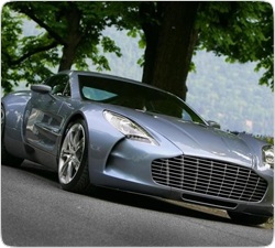 ����� ���������� ������ Aston Martin ������� ��� ����� ������. ����