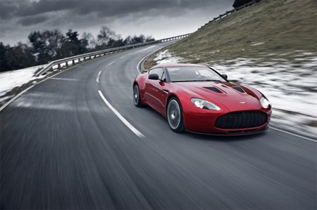Самые выдающиеся модели Aston Martin показали в Лондоне Самые выдающиеся модели Aston Martin показали в Лондоне