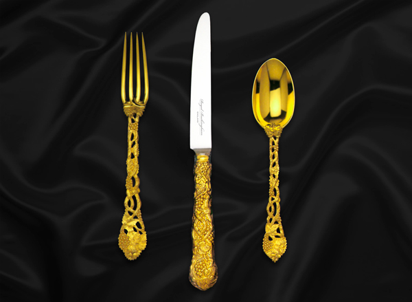 C������� ������� �� ������� Chased & Pierced Vine �� Royal Buckingham